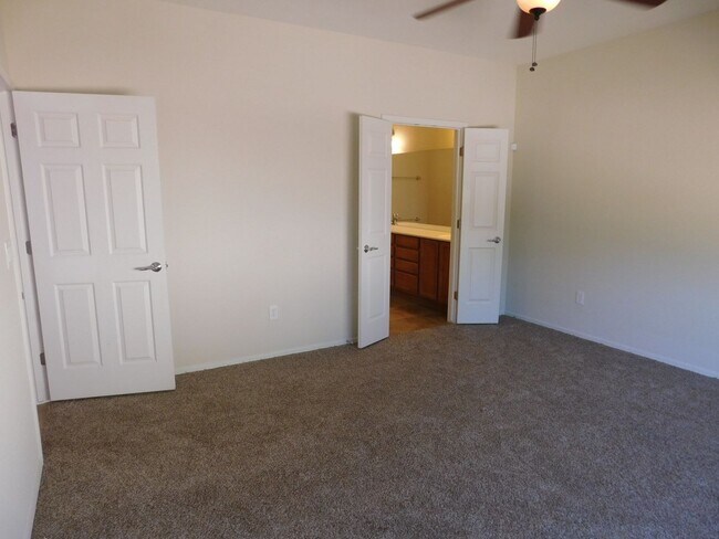 Building Photo - GORGEOUS HOME IN SUN CITY ALIANTE*AGE RESTRICTED COMMUNITY*3 LARGE BEDROOMS*OPEN FLOORPLAN*