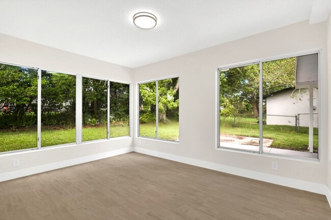 Building Photo - 1516 Zinnia Dr