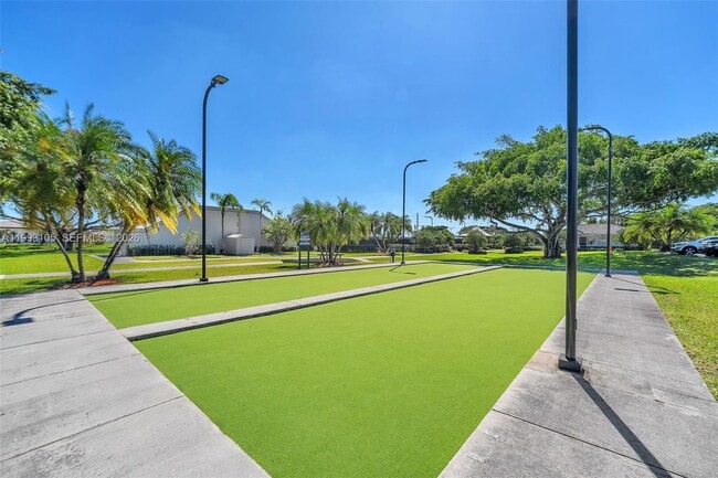 Building Photo - 2425 SE 28th Dr