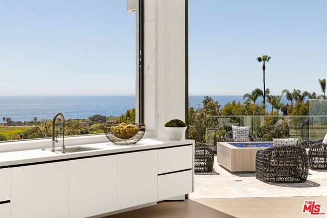 Building Photo - 29600 Harvester Rd