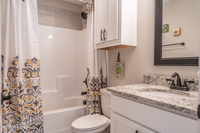 Building Photo - 551 Herons Brook Dr