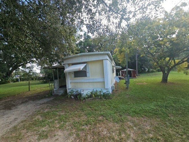 Building Photo - 2 Bedroom, 2 Bath Manufactured Home in Zep...