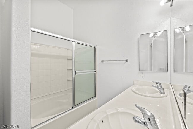 Building Photo - 5724 Grandmother Hat St