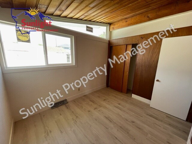 Building Photo - 1037 Wyoming Ave