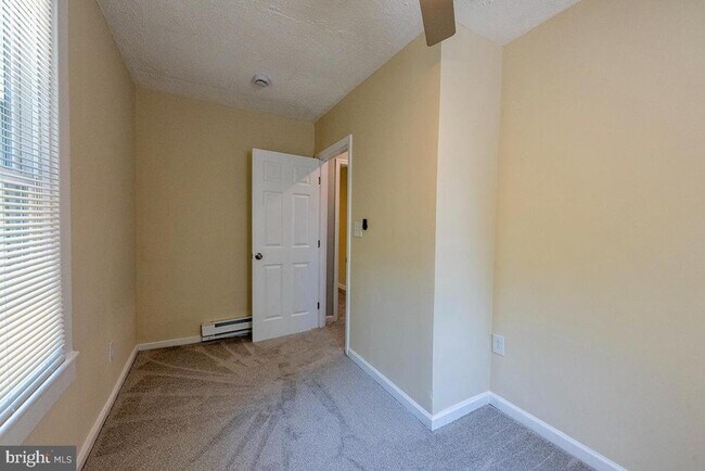 Building Photo - 8075 Solley Rd