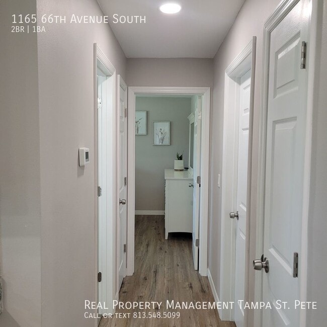 Building Photo - OUTSTANDING ST PETERSBURG POOL HOME AVAILA...