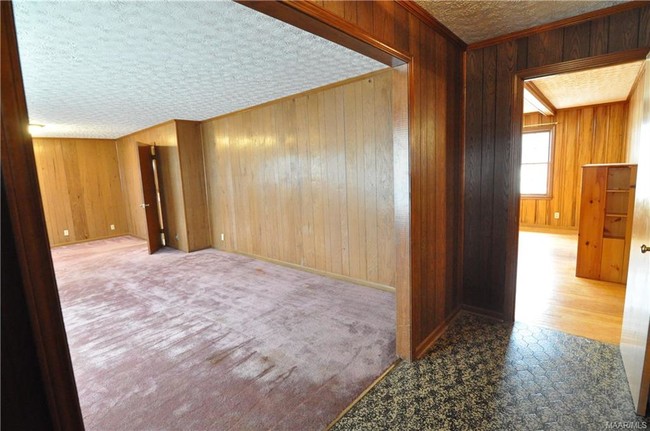 Building Photo - 5758 Carriage Hills Dr