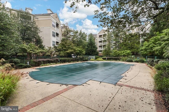 Building Photo - 12909 Alton Square