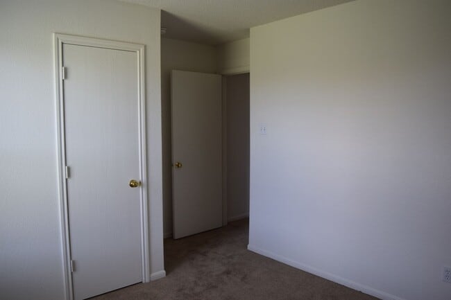 Building Photo - 4307 Janelle Dr