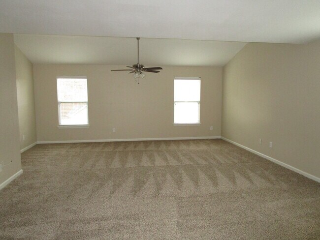 Building Photo - 4178 Ash Tree St