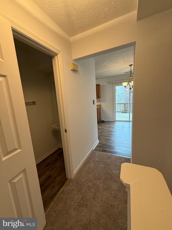 Building Photo - 402 Shaw Ct