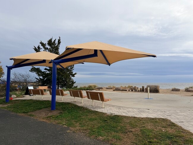 Building Photo - 113 Seaside Ave