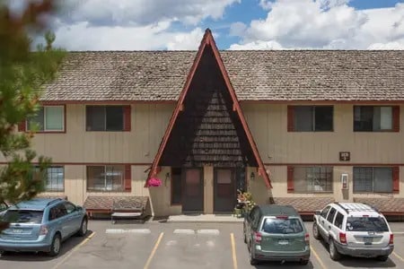 Building Photo - 170 Evergreen Rd