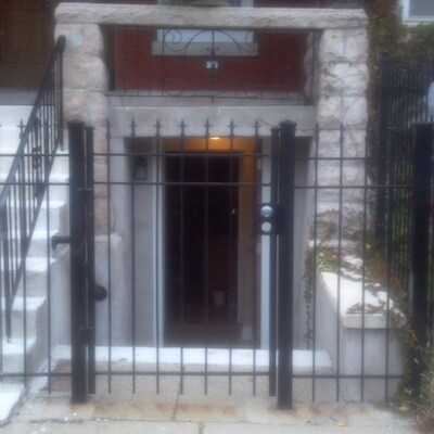 Front - 2848 W Warren Blvd