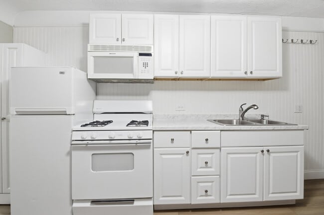 Building Photo - $1,245.95 with Half Off Second Month’s rent until 08/31/26 only, 1 Bed - 1 Bath, Condo in Denver ...
