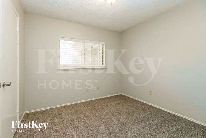 Building Photo - 6027 Woodmancote Dr