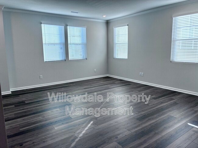 Building Photo - 514 Light Oak Wy