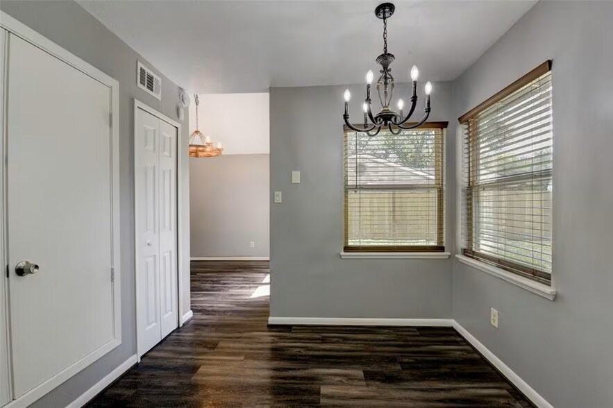Building Photo - 10107 Sand Pass Ln