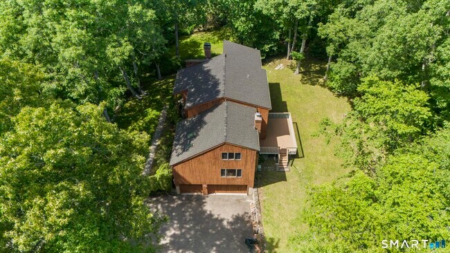 Building Photo - 732 Den Rd