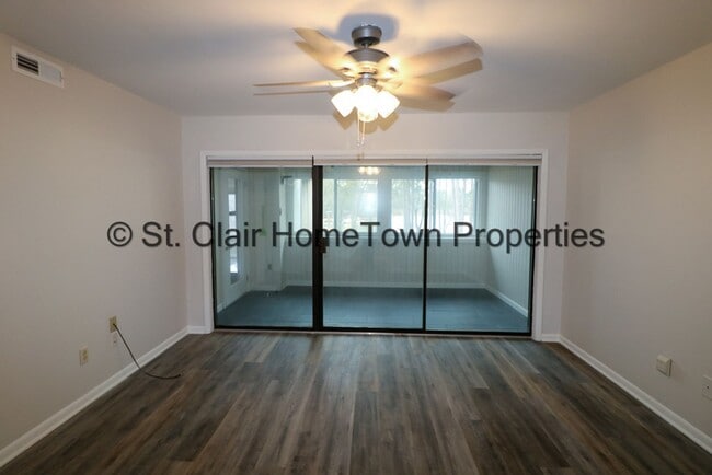 Building Photo - Upstairs Unit on Logan Martin Lake