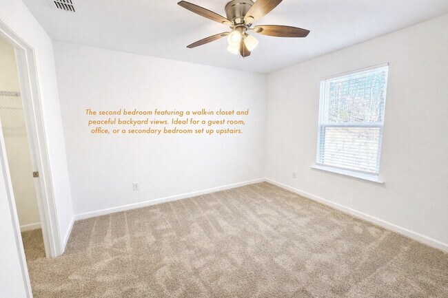 Building Photo - Like New 5 Bedroom Home with Community Amenities