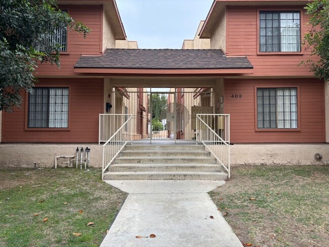 Building Photo - Porter, 403