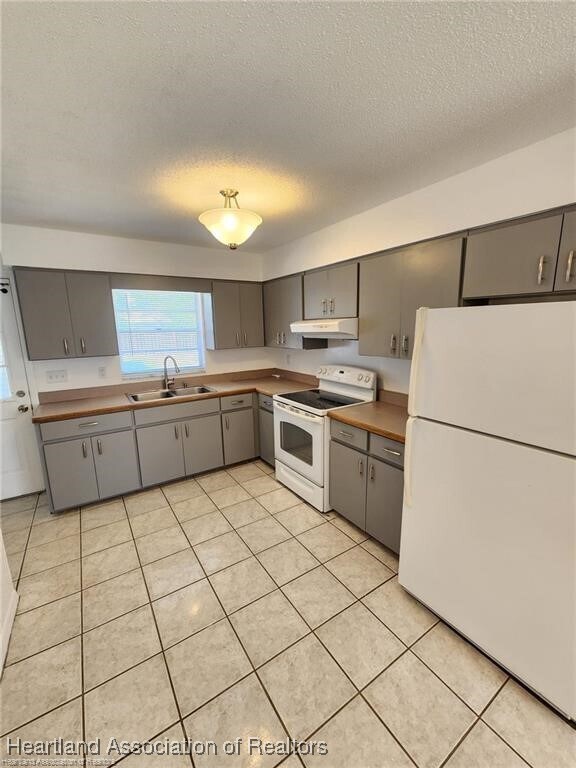 Building Photo - 3302 Dolphin Dr