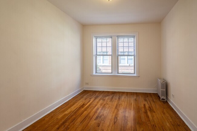 Building Photo - 2607 N Lamon Ave