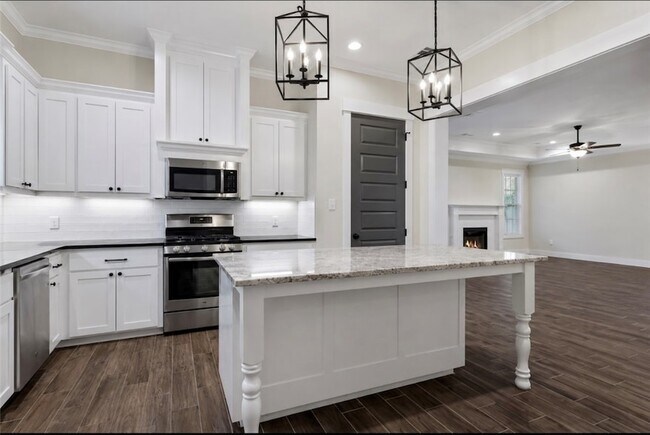Building Photo - 4002 Heru Ct