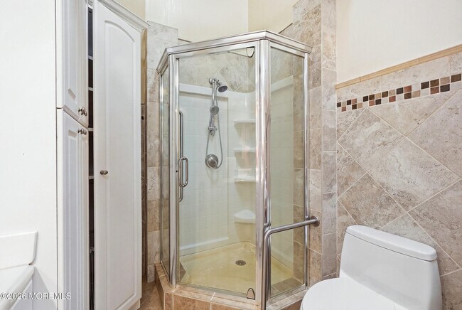 Building Photo - 470 Monmouth Pl