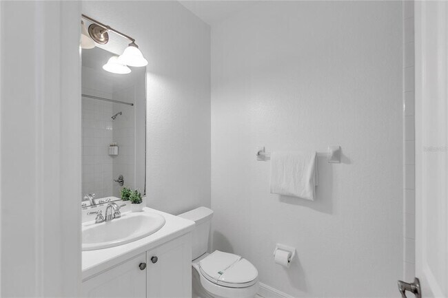 Building Photo - 5405 46th Ct W