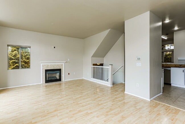 Building Photo - 2101 NW Pacific Elm Dr