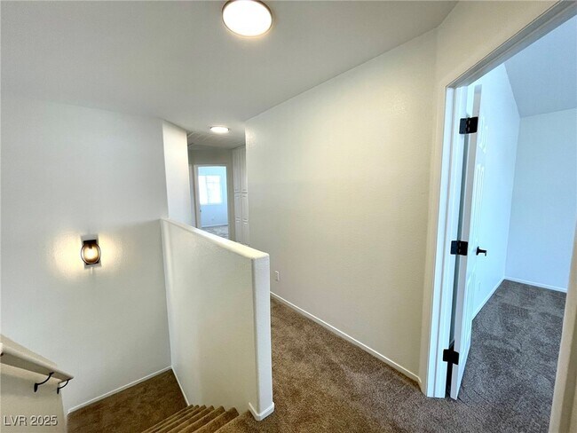 Building Photo - 1326 Pine Terrace Ct