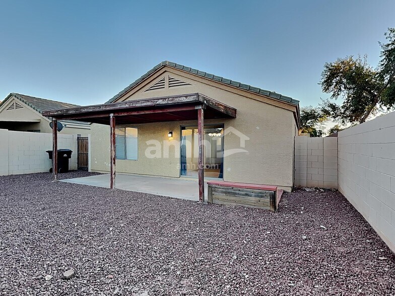 Building Photo - 10830 E Carol Ave