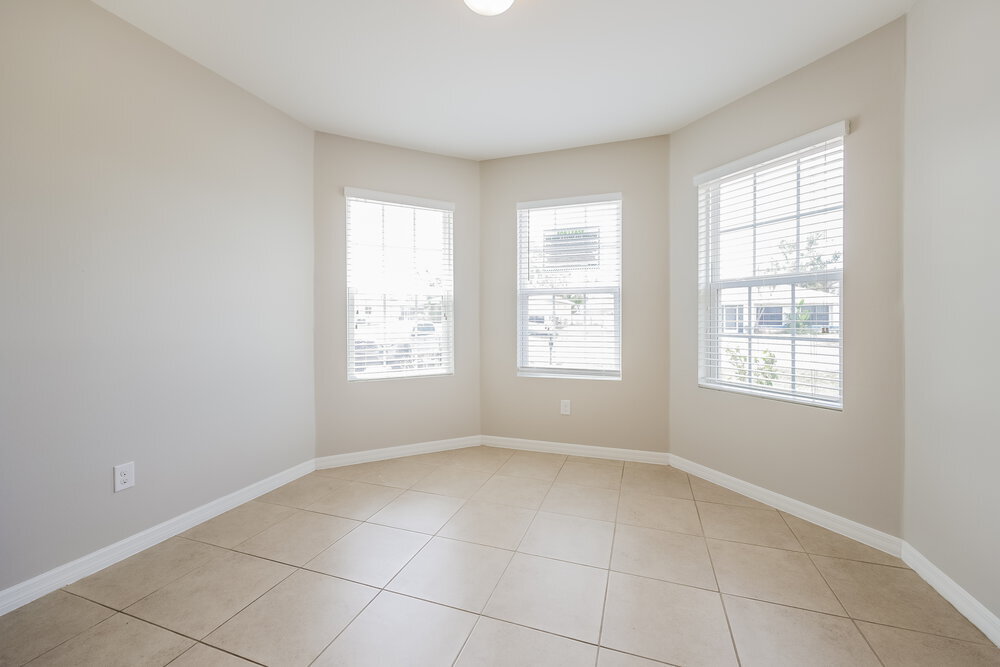 Building Photo - 627 SW 27th Terrace