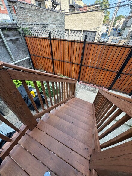 Rear stairs - 1047 N California Ave