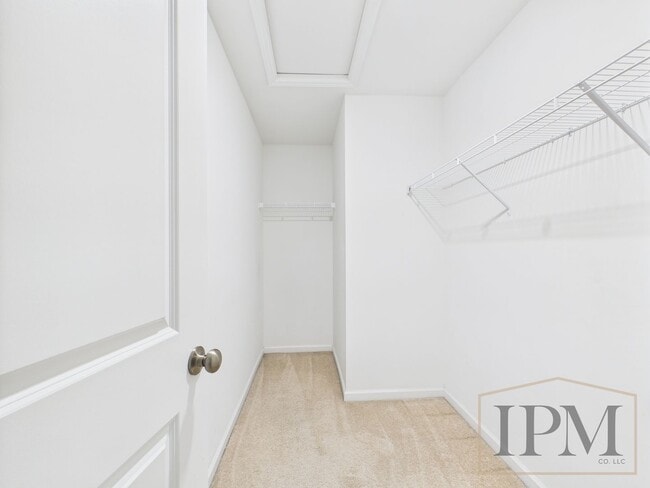 Building Photo - 2-bedroom 2.5 bath Luxury Townhome located...