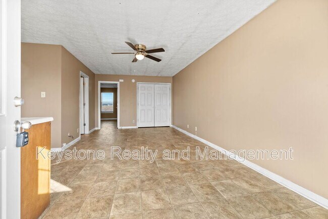 Building Photo - 308 Thompsonville Ln
