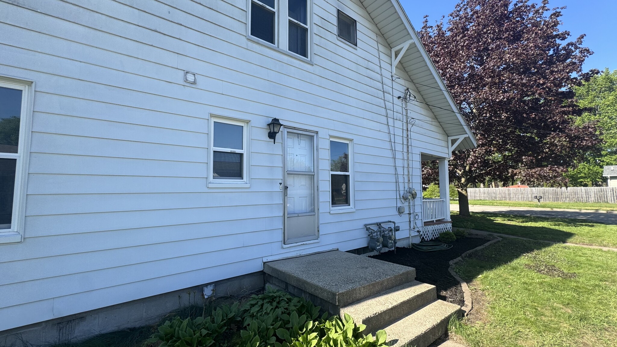 Building Photo - 3220 Wayburn Ave SW