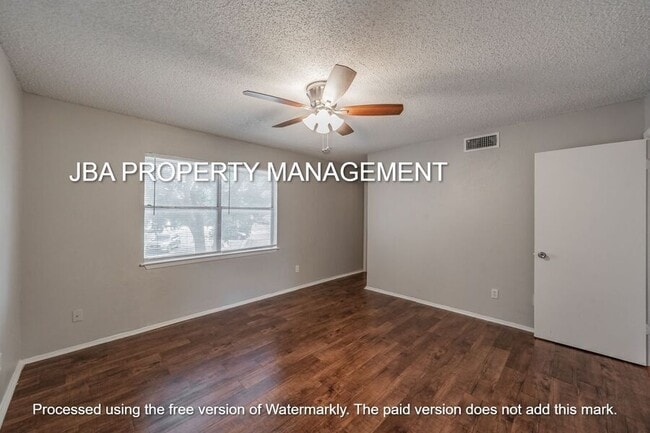 Building Photo - 1755 Farleigh Ct