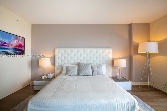 Building Photo - 6000 Island 2602 Is