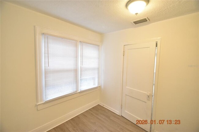 Building Photo - 2500 Auburn St S