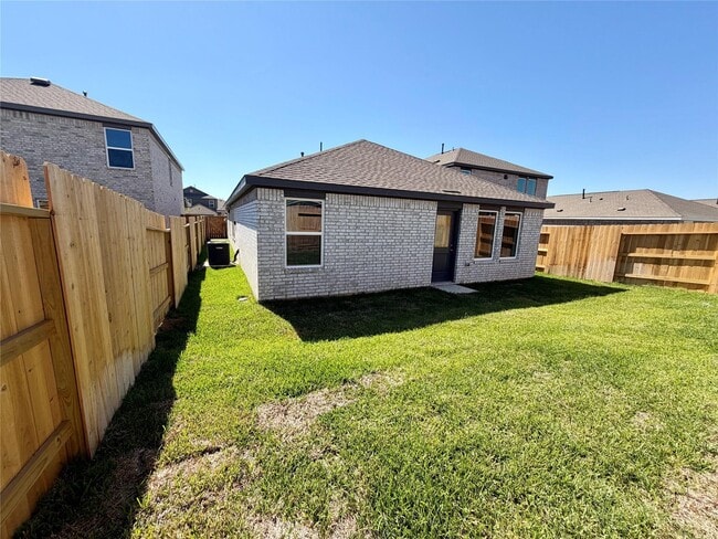 Building Photo - 28722 Bottom Grass Trl