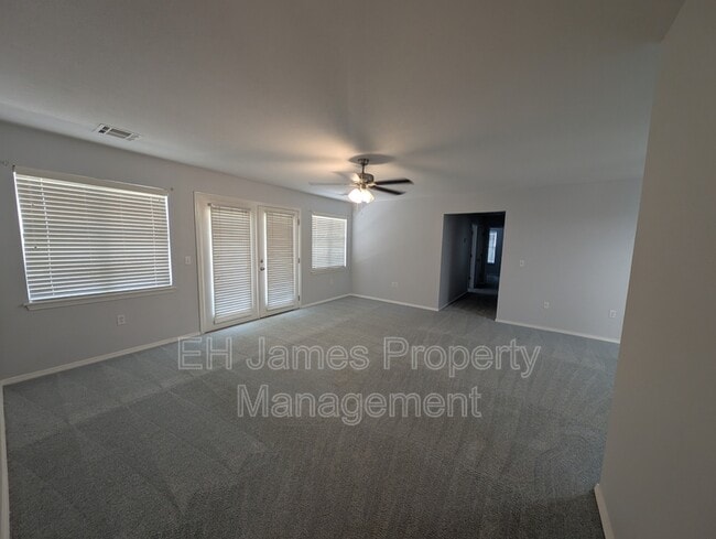 Building Photo - 6945 E 46th Pl