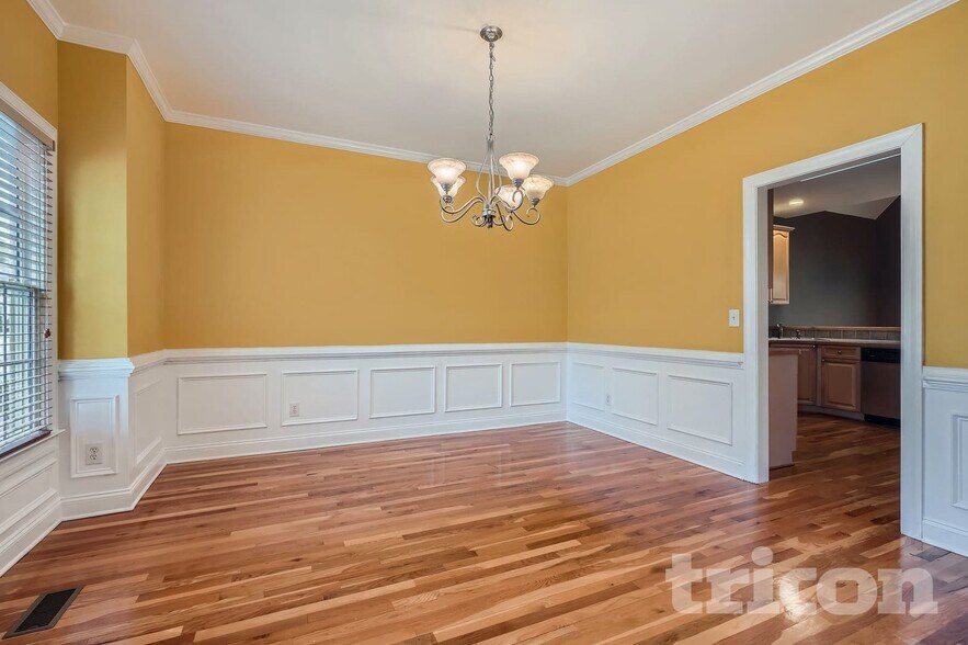 Building Photo - 1231 Brentwood Ct
