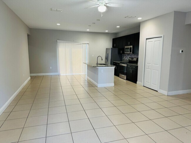Building Photo - Spacious 4BR/2BA Home with Modern Upgrades – Rent Ready!!!