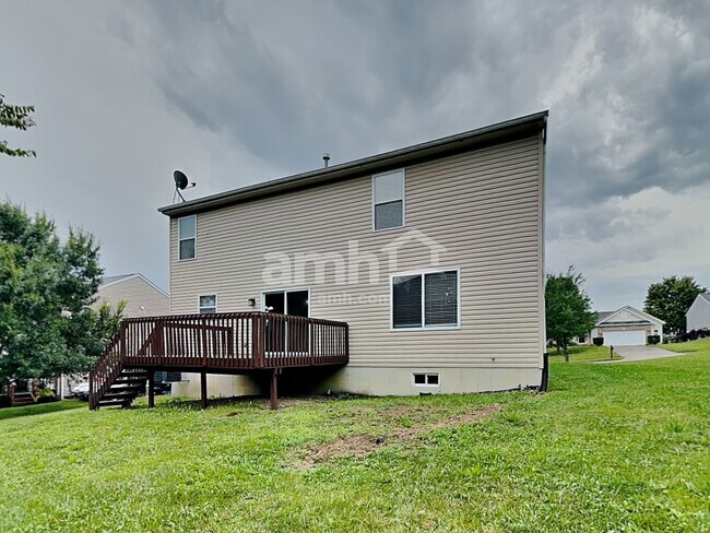 Building Photo - 150 Brittony Woods Dr