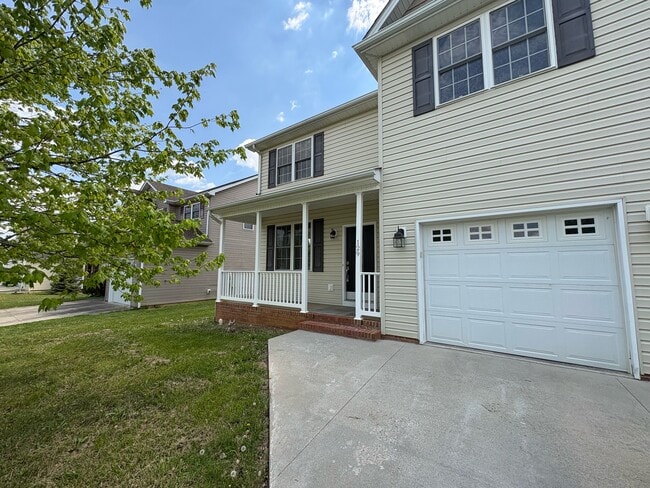 Building Photo - 129 Forever Ct