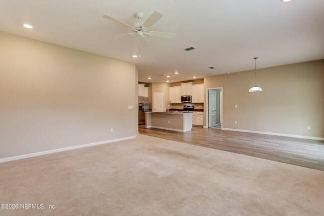 Building Photo - 10386 Pavnes Creek Dr