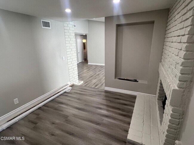 Building Photo - 2800 Regina Ave